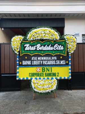 Papan Bunga Duka di Siempat Rube