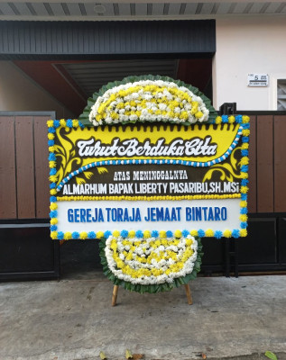 Papan Bunga Duka di Siempat Rube